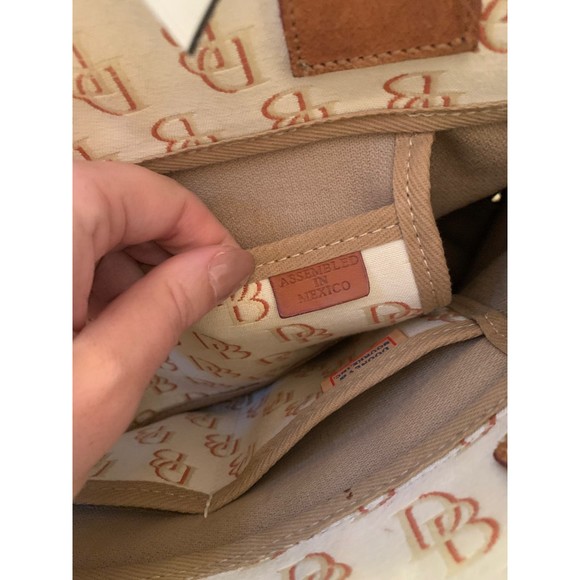 Vintage Cream and Gold Canvas Dooney and Bourke Tote - Picture 9 of 9